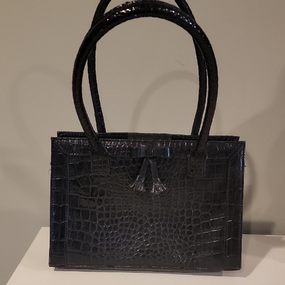 Liz Claiborne Black Small Faux Snakeskin Hand Bag